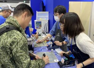 新入社員が機械説明に挑戦